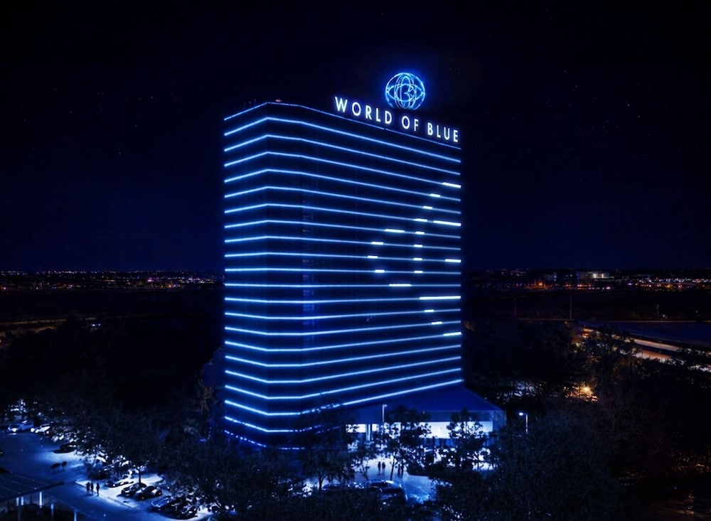 World of Blue — hotel near Teterboro Airport