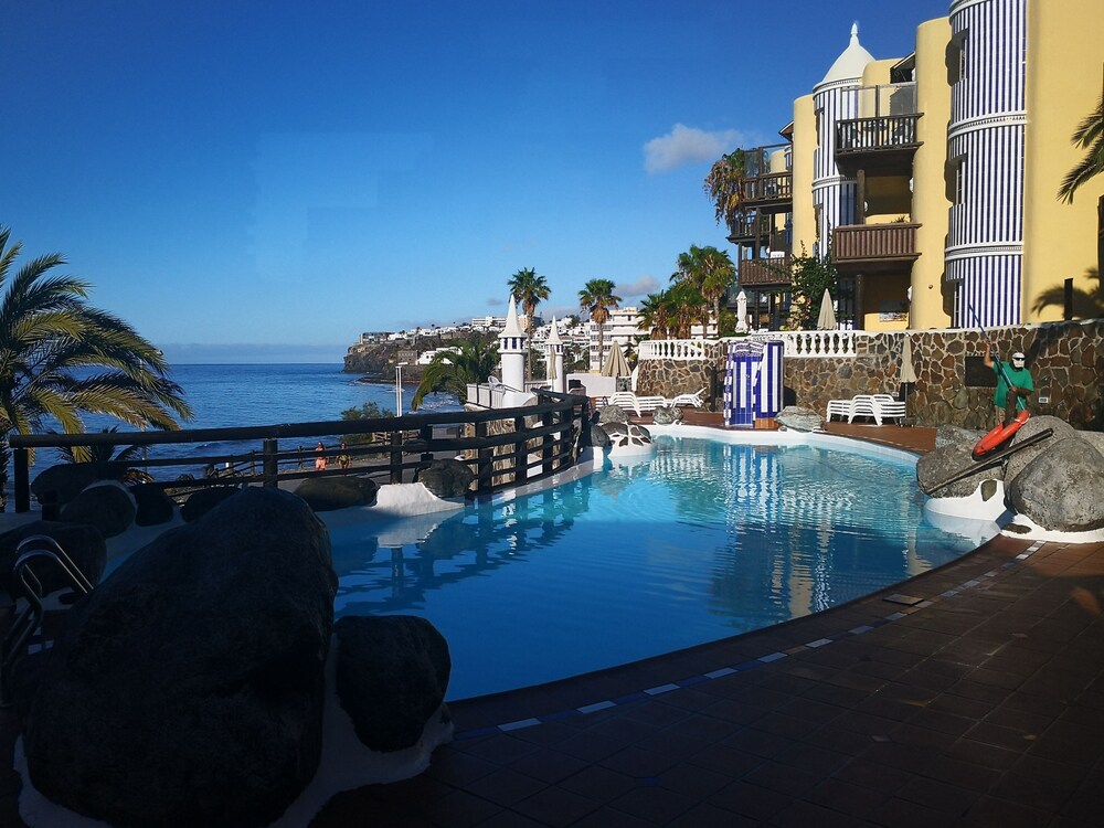 Complejo Altamar III Familiar in San Bartolome De Tirajana, Spain