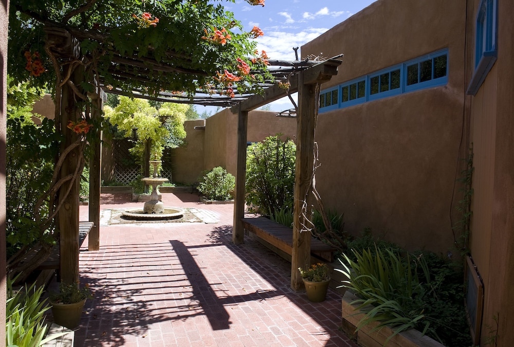 The Abiquiu Inn - photo 68