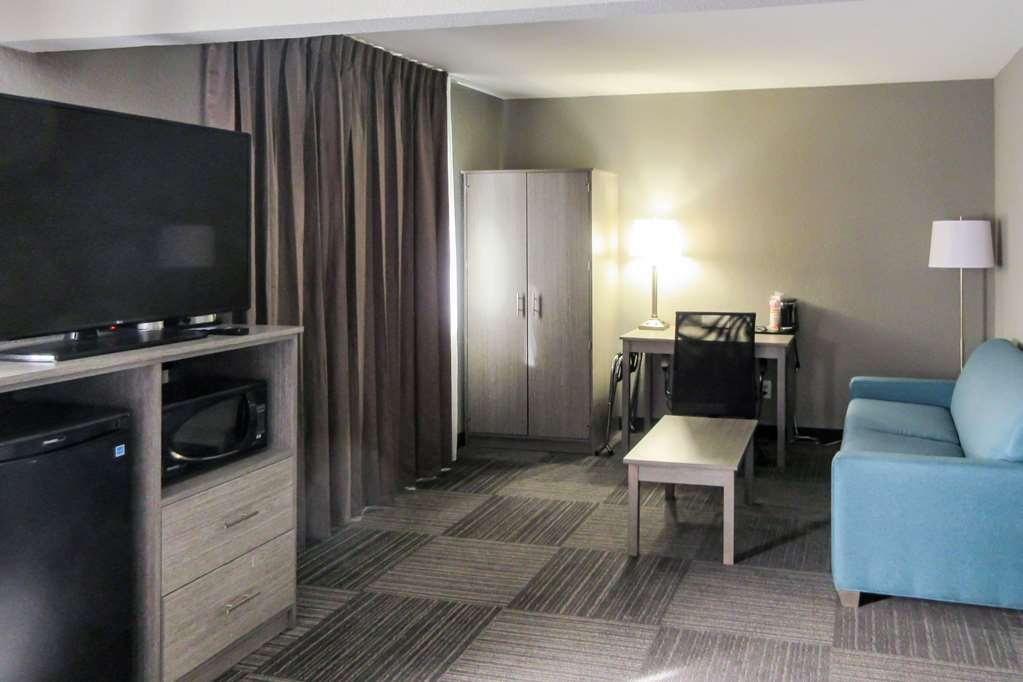 Quality Inn & Suites Hammond Near I 8090 - photo 16