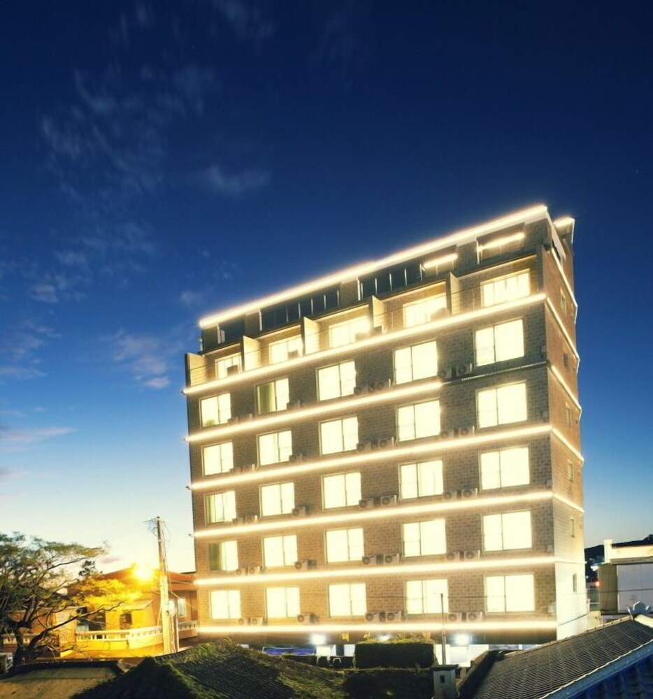 Haesung Parktel in Seogwipo, South Korea