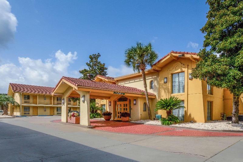 Quality Inn & Suites North Charleston Ashley Phosphate - featured photo