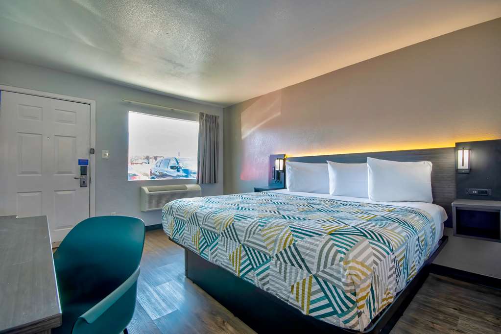 Motel 6 Albuquerque NM Carlisle - photo 13