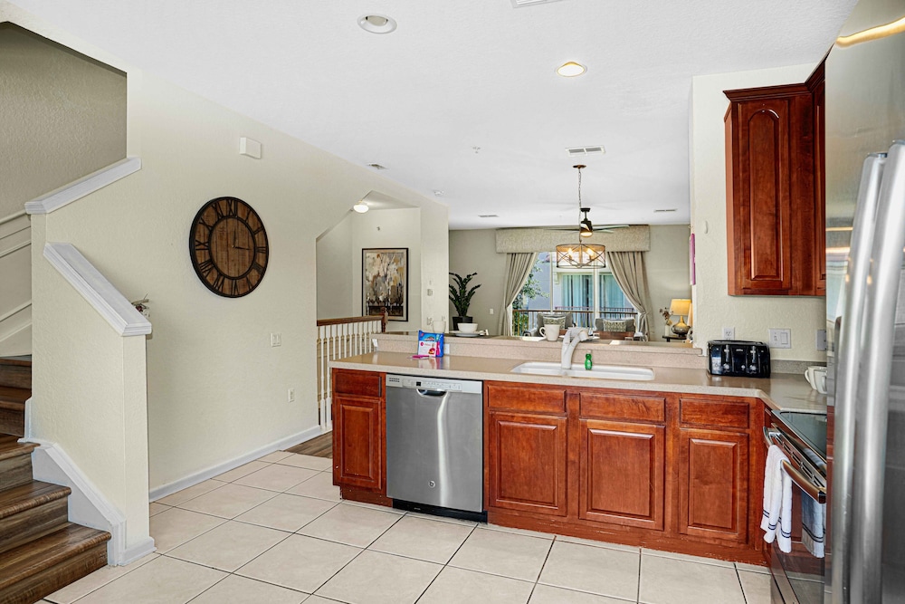 Spacious Townhome W patio & Garage Sleeps10 - photo 32