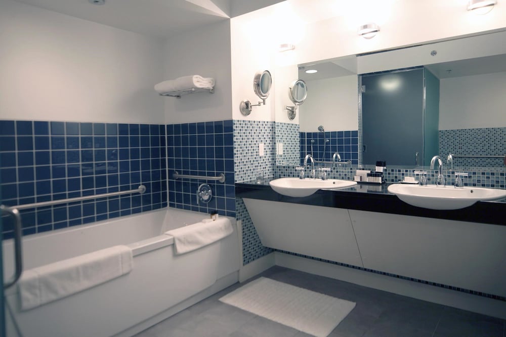 Camden Harbour Inn - photo 26