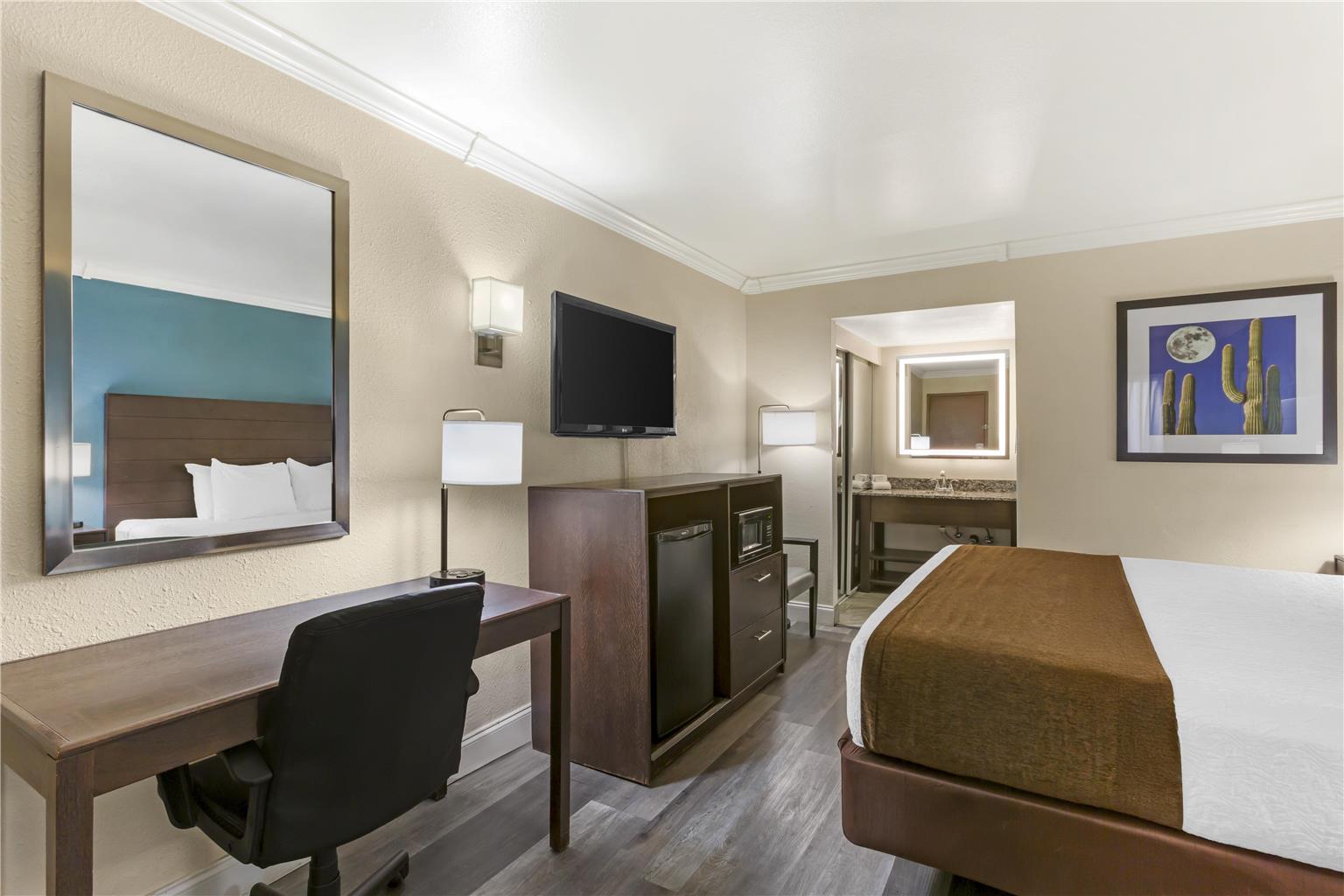 Best Western InnSuites Tucson Foothills Hotel & Suites - photo 30