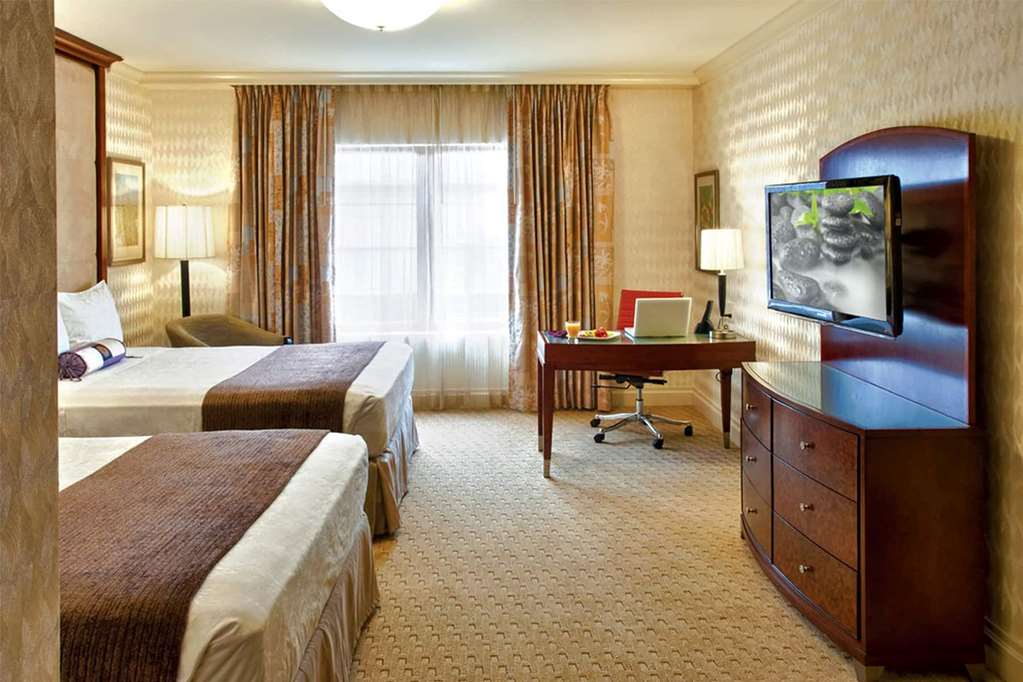Viana Hotel and Spa Trademark Collection by Wyndham - photo 15