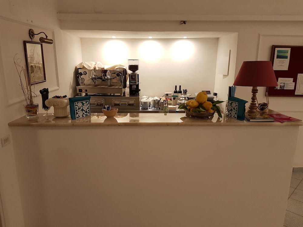 Hotel Bristol — Capri — photo 4