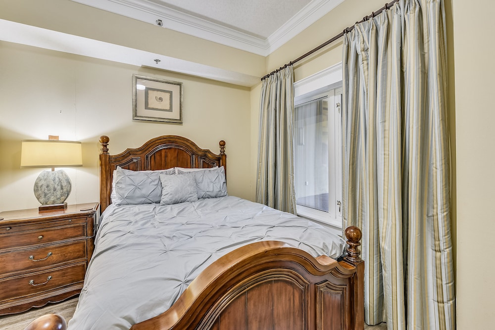 Grand Panama Beach Resort by Book That Condo - photo 6
