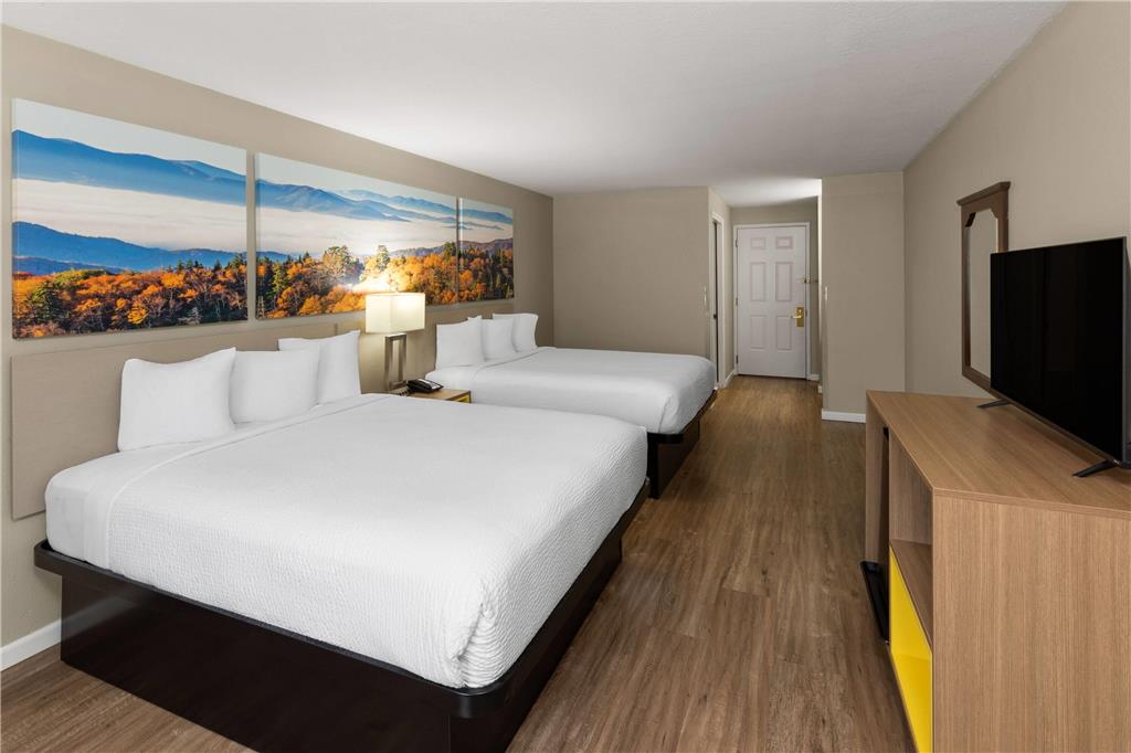 Days Inn by Wyndham Mountain Home - photo 20