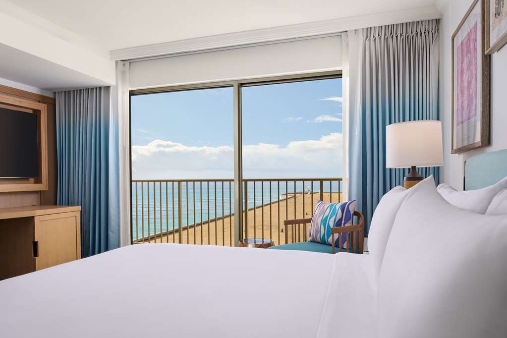 Outrigger Reef Waikiki Beach Resort - photo 130