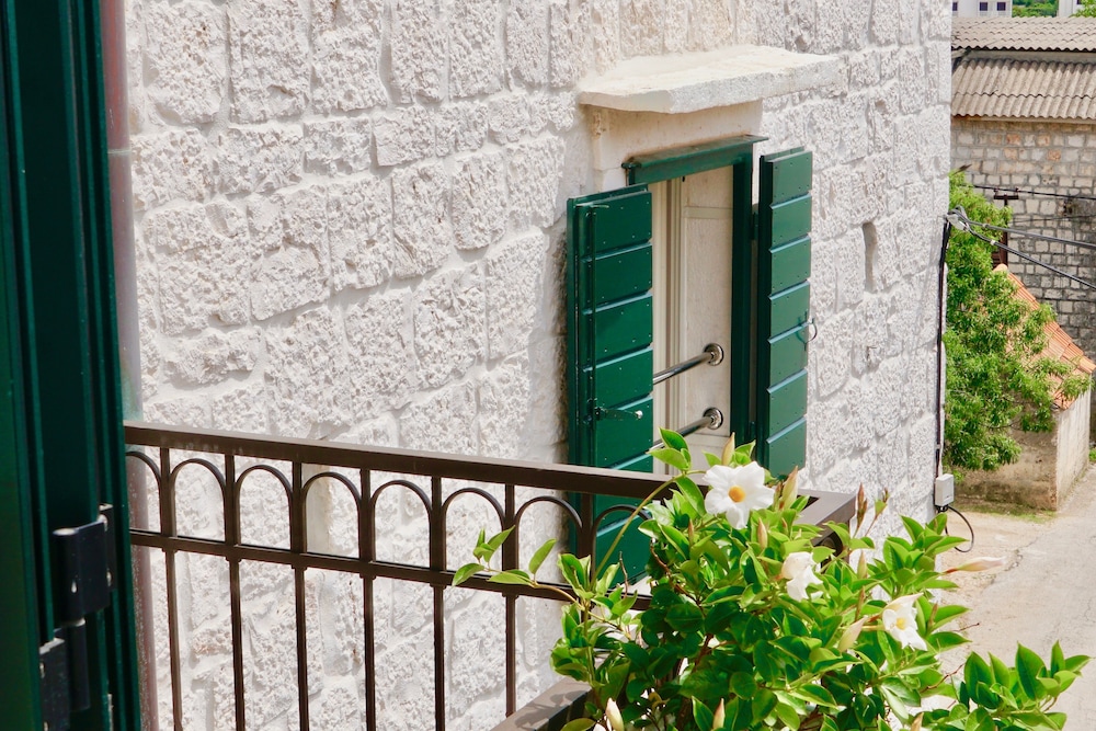 Villa Rustica Dalmatia Depandance — 4-Star Luxury Hotel in Hvar, Croatia