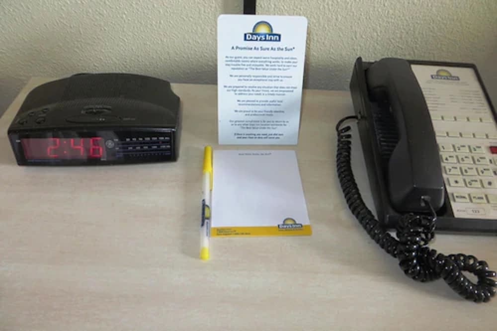 Days Inn by Wyndham Plainfield - photo 7