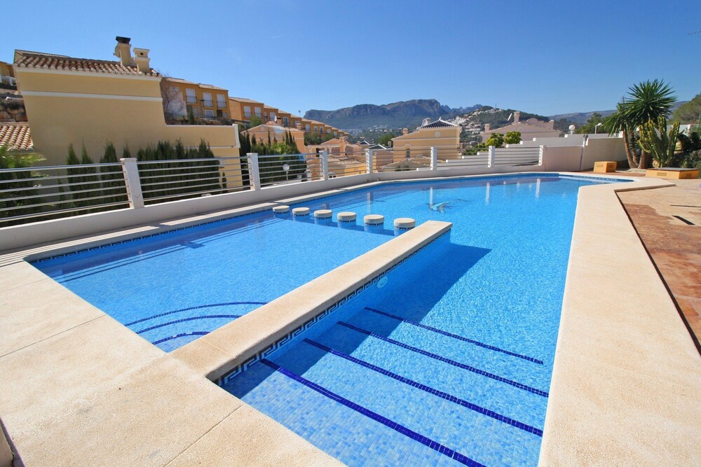 Lila Rosa Costa Calpe in Calp, Spain