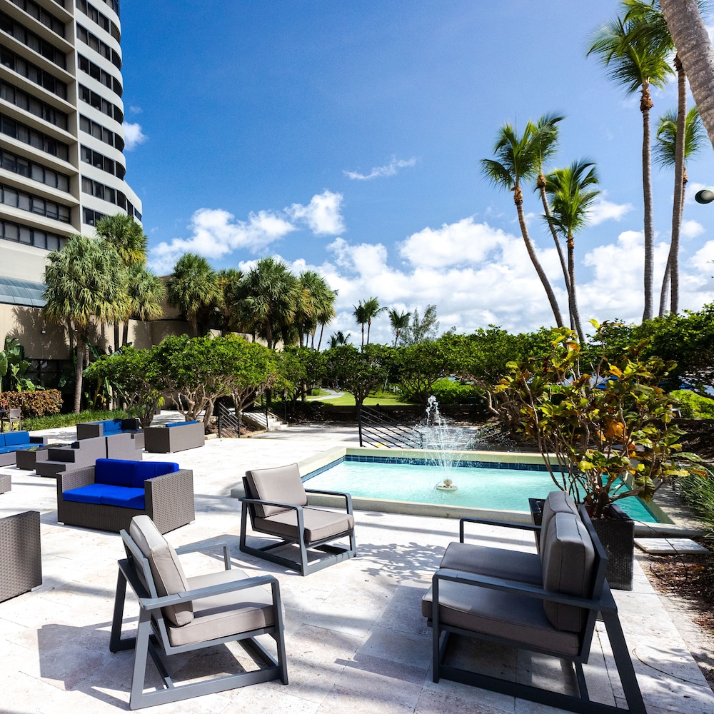 Hilton Miami Airport Blue Lagoon - photo 85
