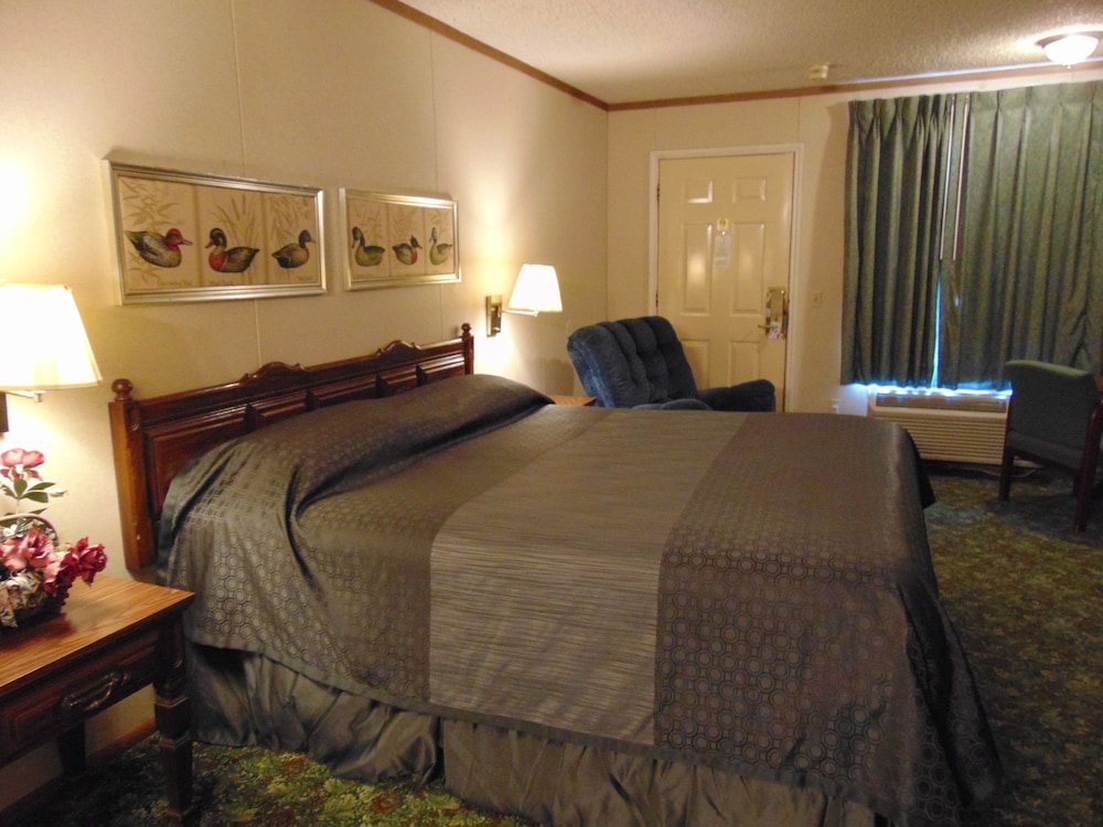Heritage House Inn - photo 13