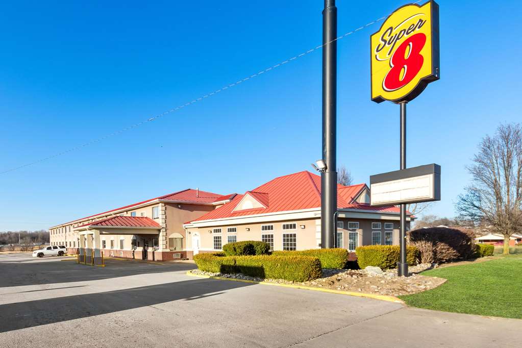 Super 8 by Wyndham Elizabethtown - photo 3