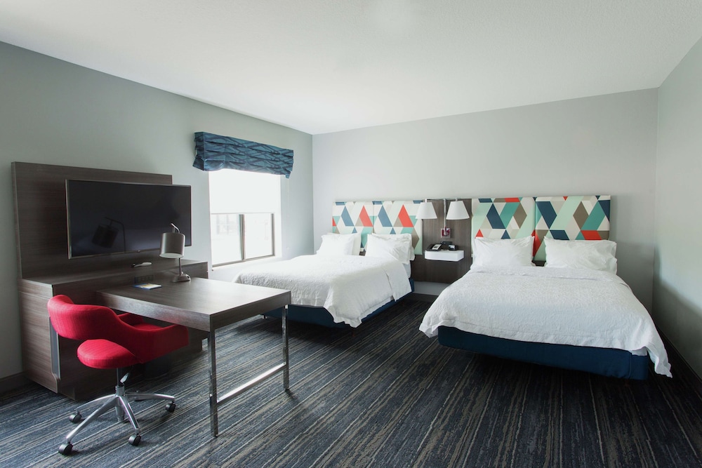 Hampton Inn & Suites Ankeny - photo 13