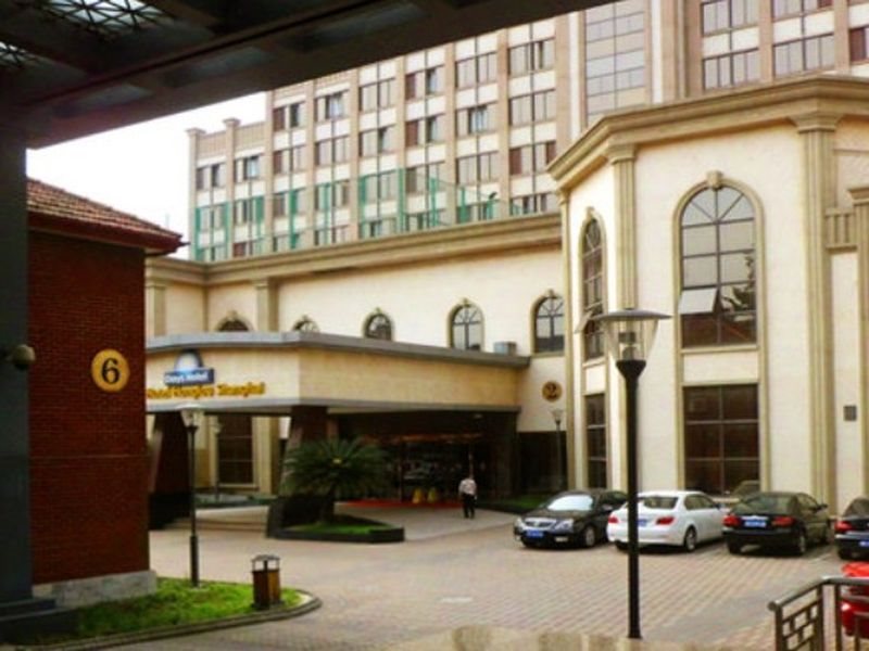 Days Hotel Hanglou Shanghai — hotel in Songjiang