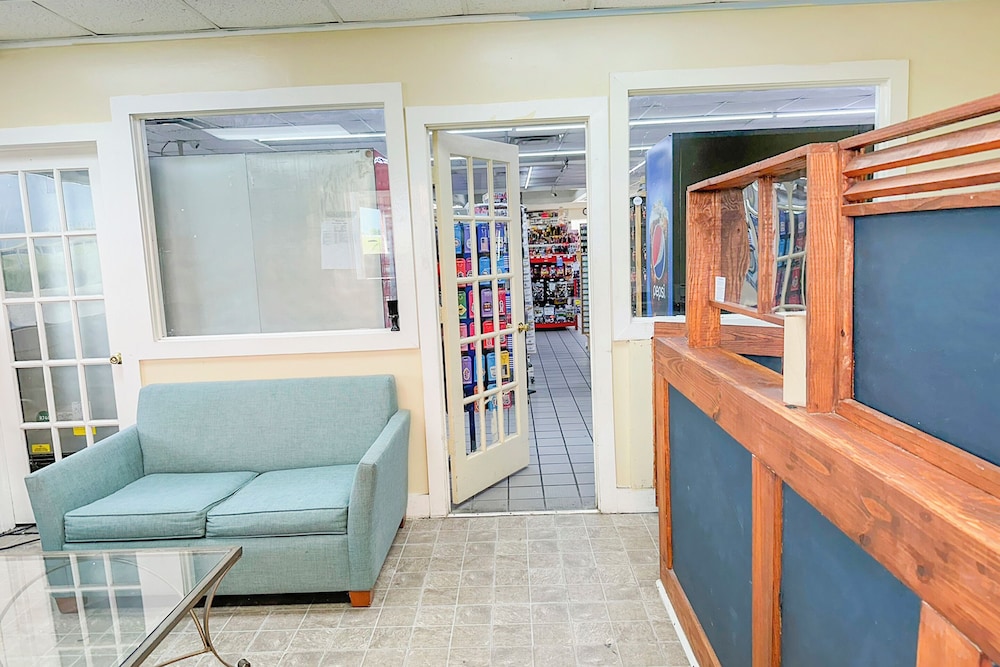 Hahira Inn By OYO near Valdosta - photo 15