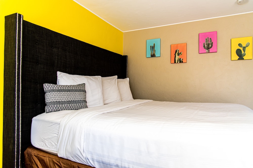 American Classic Inn - photo 13