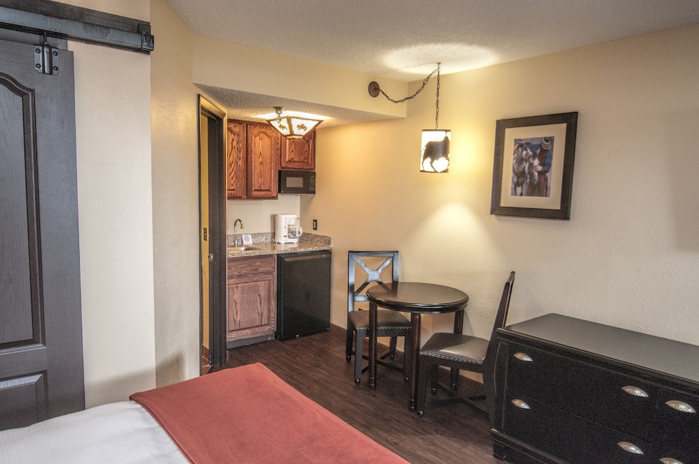 Westgate River Ranch Resort & Rodeo - photo 4