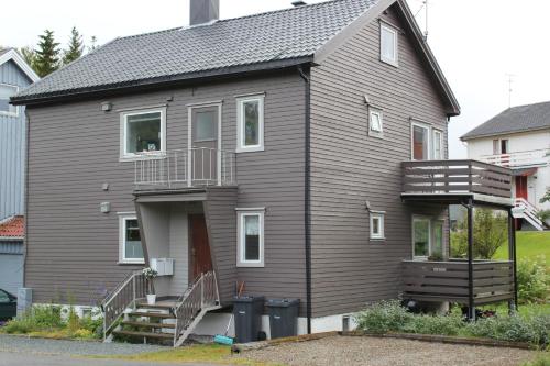 Close to city center 900 m 2 bedrooms 1st floor — 4-Star Luxury Hotel in Tromso, Norway