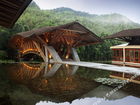 Crosswaters Ecolodge & Spa in Longmen, People's Republic of China