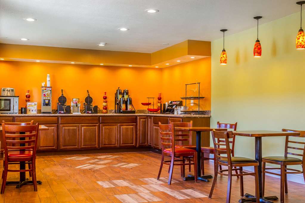 Rodeway Inn Wine Country - photo 23