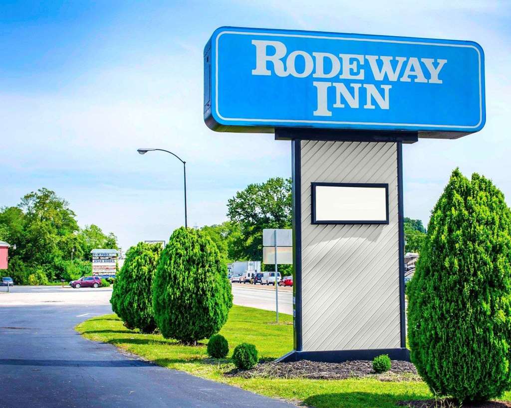 Rodeway Inn Dillsburg PA - photo 3