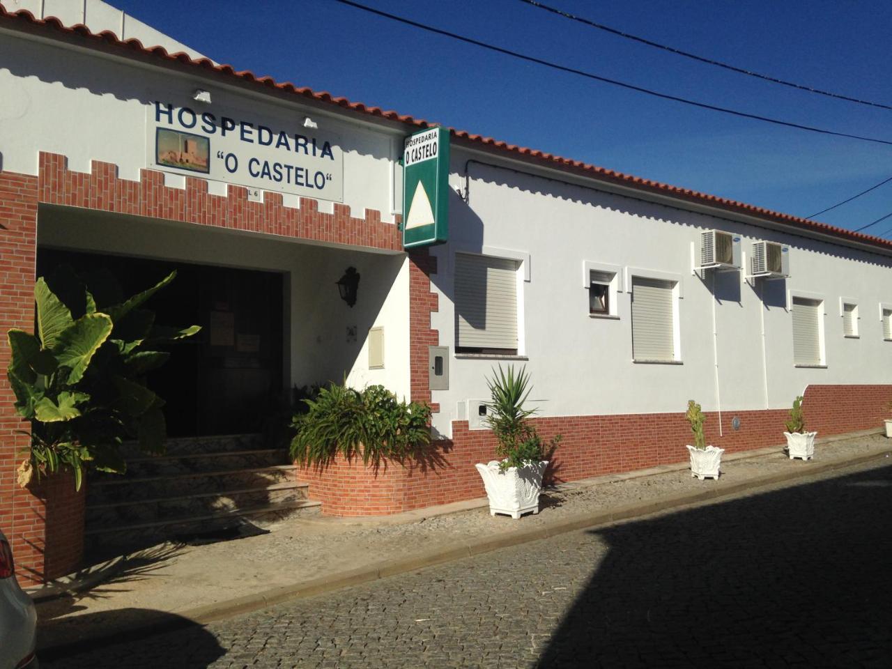 Hospedaria O Castelo — hotel in Portel