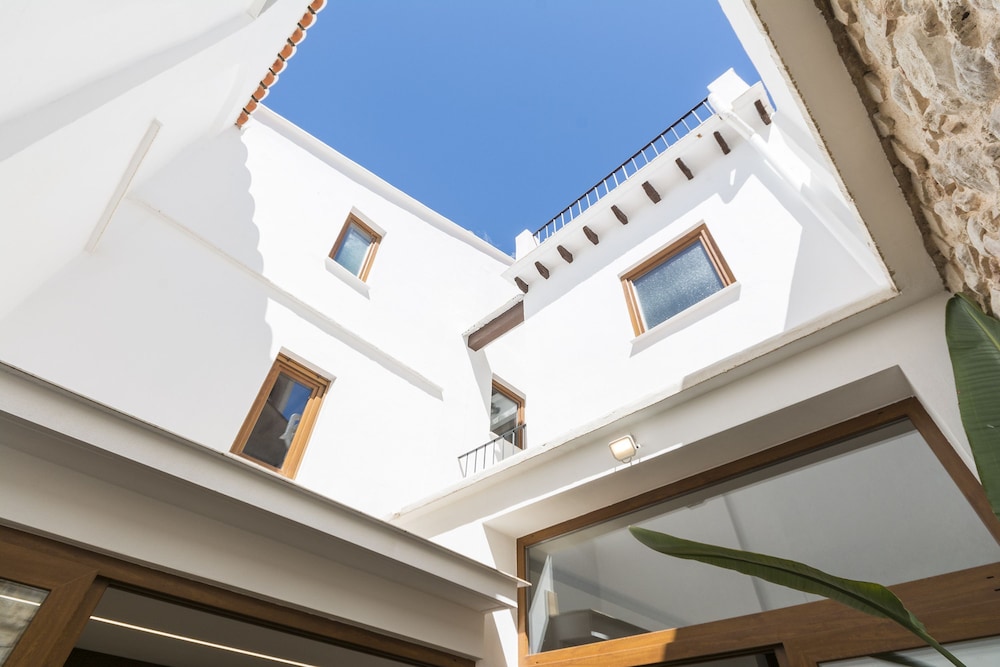 Bellreguard in Cala Bona — Bellreguard — photo 3