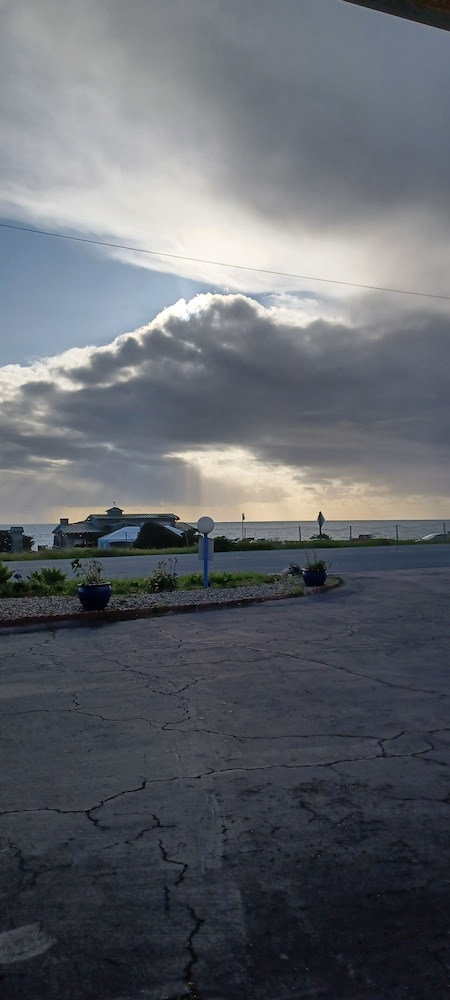 Coast Riders Inn - photo 7