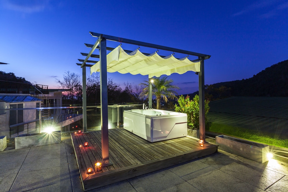 Presidential Penhouse Kamala — 4-Star Luxury Hotel in Phuket, Thailand