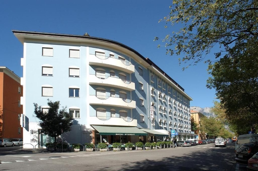 Hotel Everest — hotel in Trento