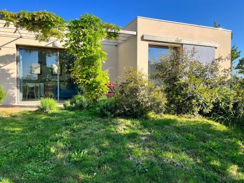 Le Cube des Garrigues - last minute hotel in Unknown City