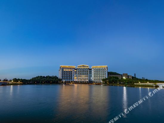 Shuimo Tianyuan Hot Spring Holiday Hotel in Yixing, People's Republic of China