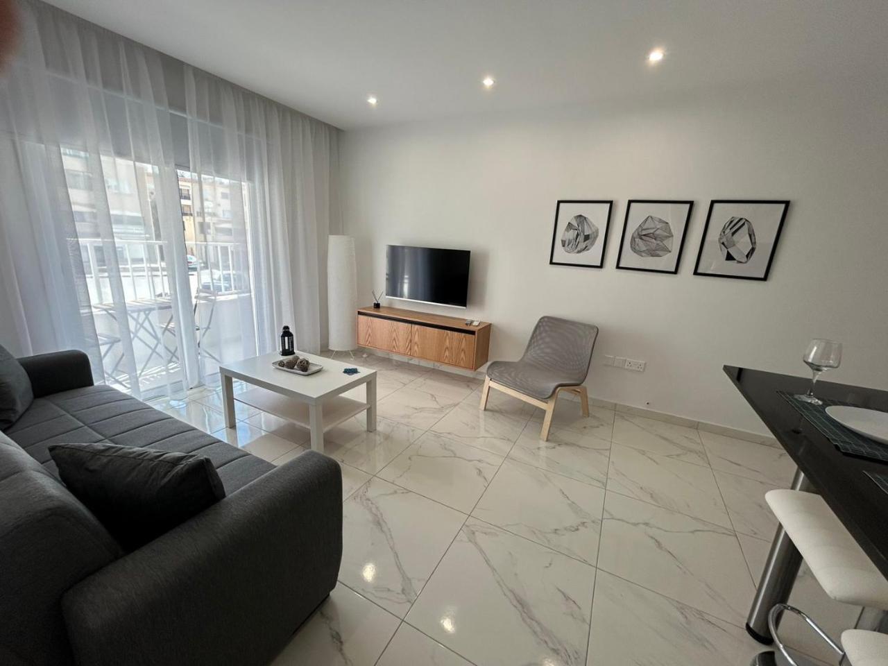 Harmony Flat 110