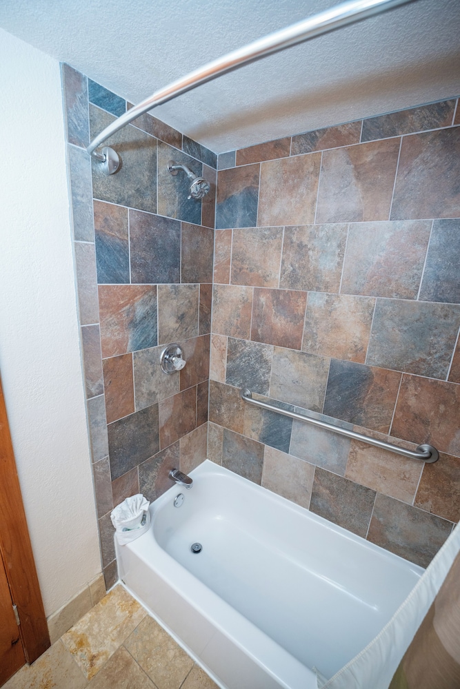 Silver Moon Inn - photo 156
