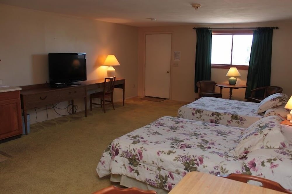 The Inn Between the Beaches - photo 8