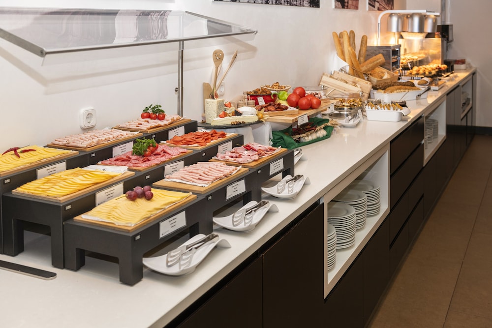 מזון ומשקאות