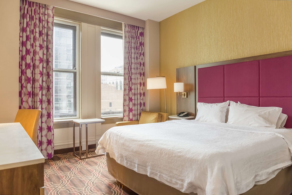 Hampton Inn Majestic Chicago Theatre District - photo 17