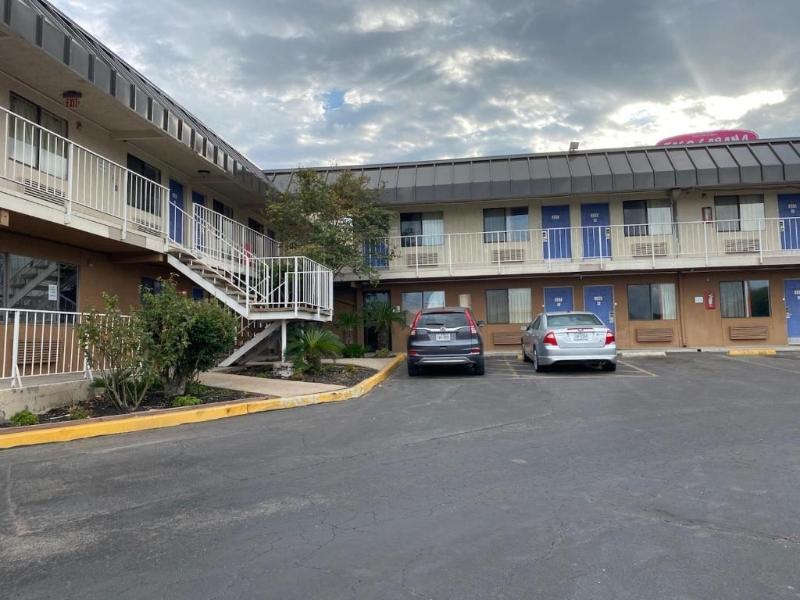 Travelodge by Wyndham San Antonio Lackland AFB - featured photo