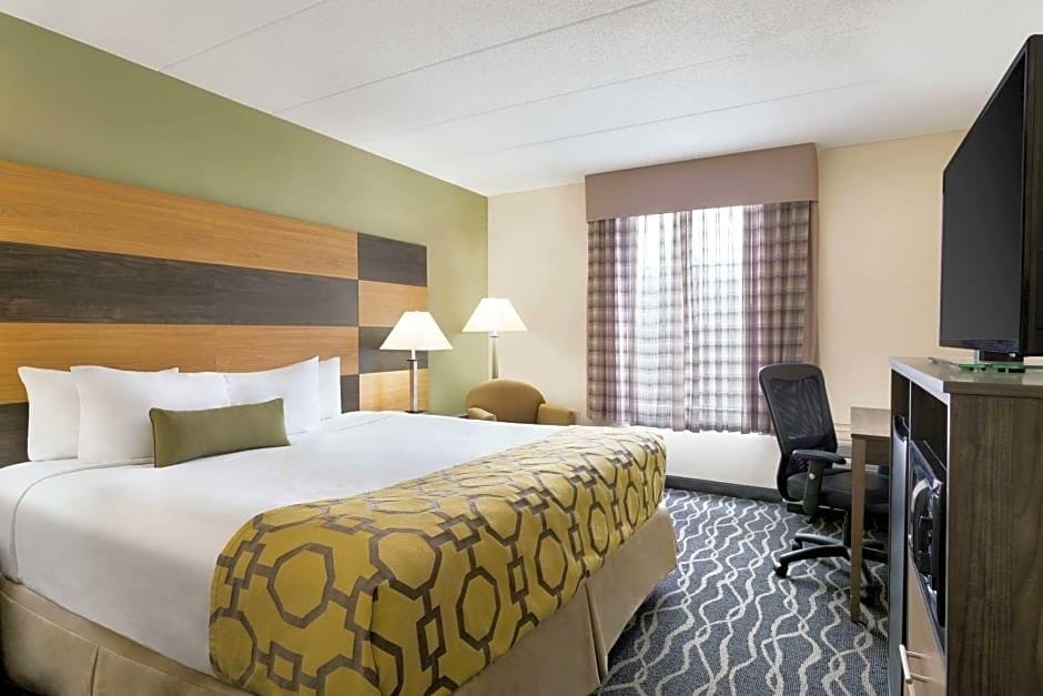 Baymont by Wyndham Florence Cincinnati - photo 4