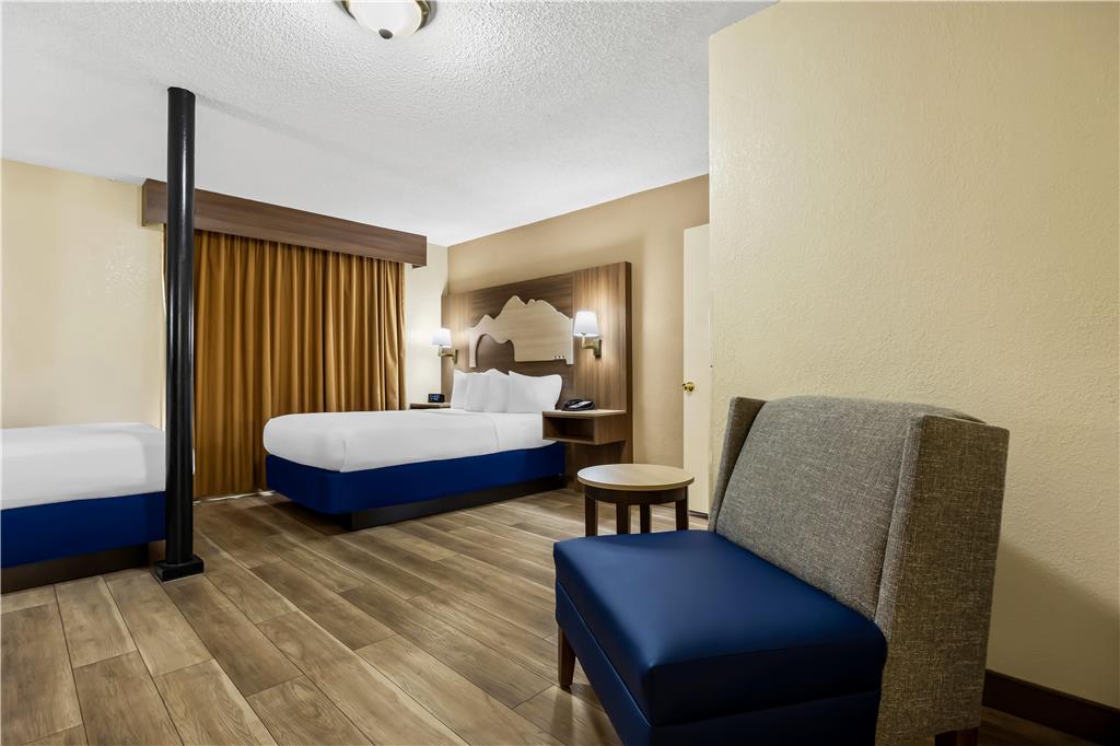 Best Western Center Pointe Inn - photo 15