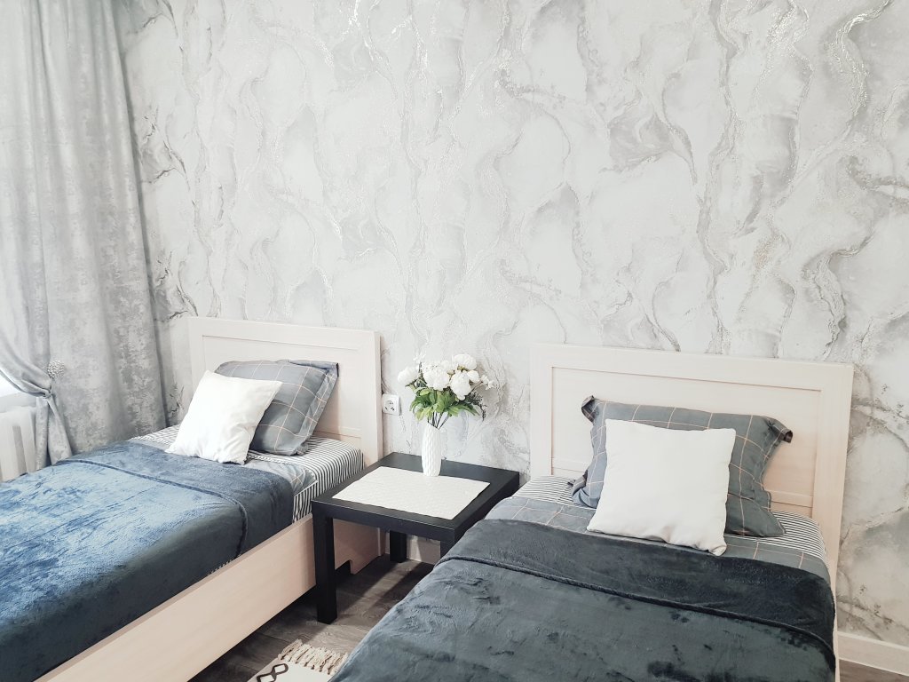 2kh Komnatnaya Kvartira Na 50 Let Oktyabrya Apartments 21051931 — Mirny