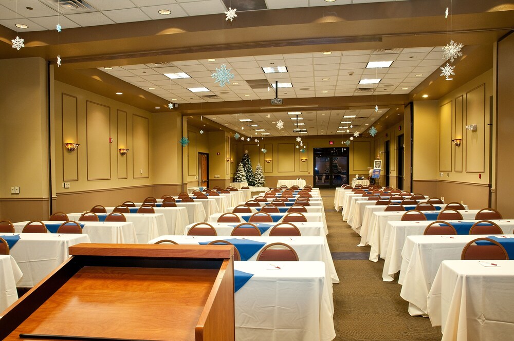 The Lodge at Cliff Castle Casino - photo 23