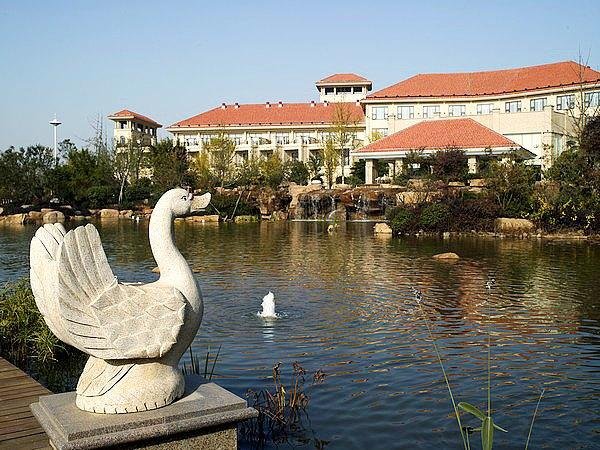 Yangguang Bandao Hotel in Wuhu, People's Republic of China