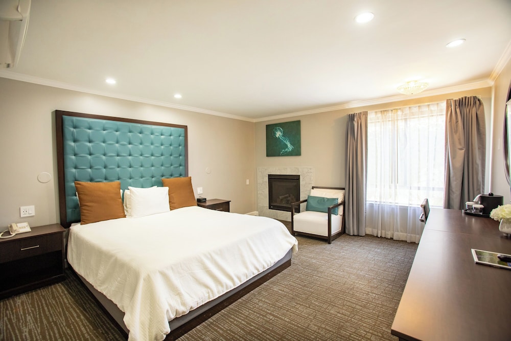 Munras Inn - photo 5