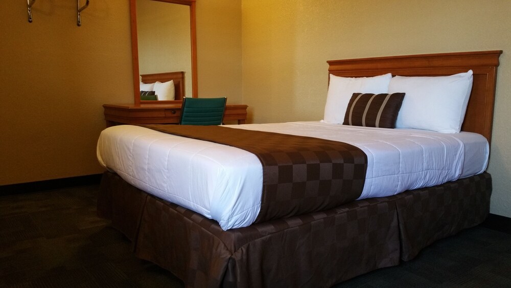 Economy Express Inn - photo 6
